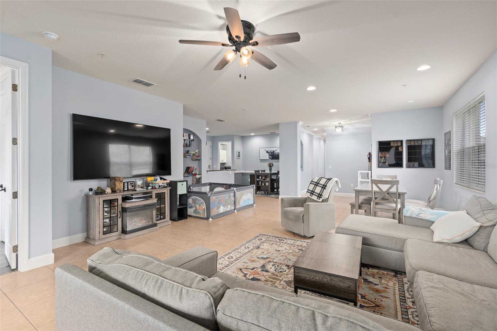 2400 HARWICH DR, KISSIMMEE, FL, 34741