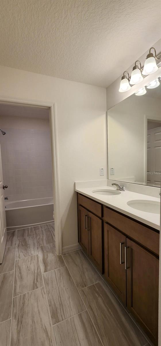 1355 BERRY LN, DAVENPORT, FL, 33837