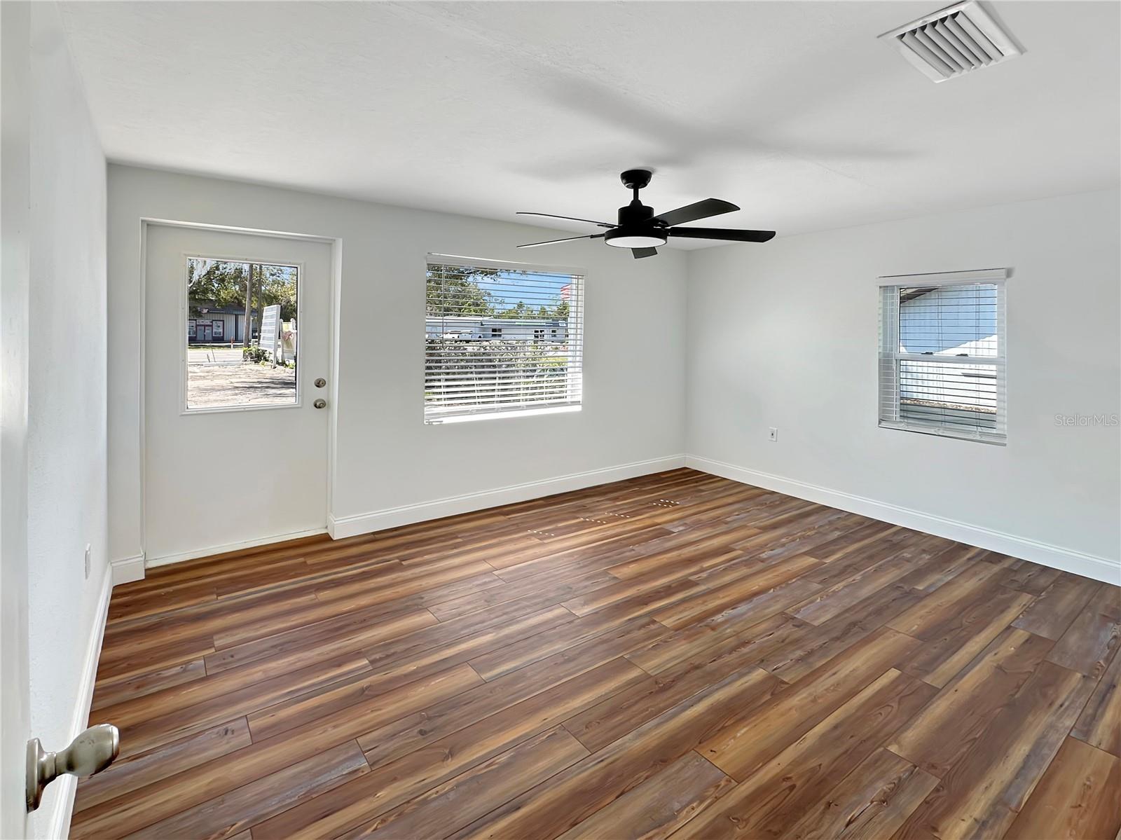 3550 N COUNTY ROAD 19A, MOUNT DORA, FL, 32757