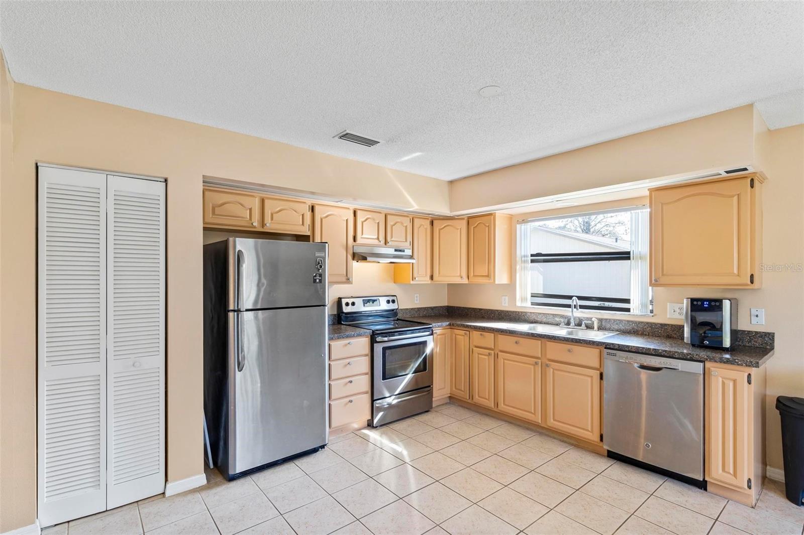 6 WINCHESTER PL, PALM COAST, FL, 32164