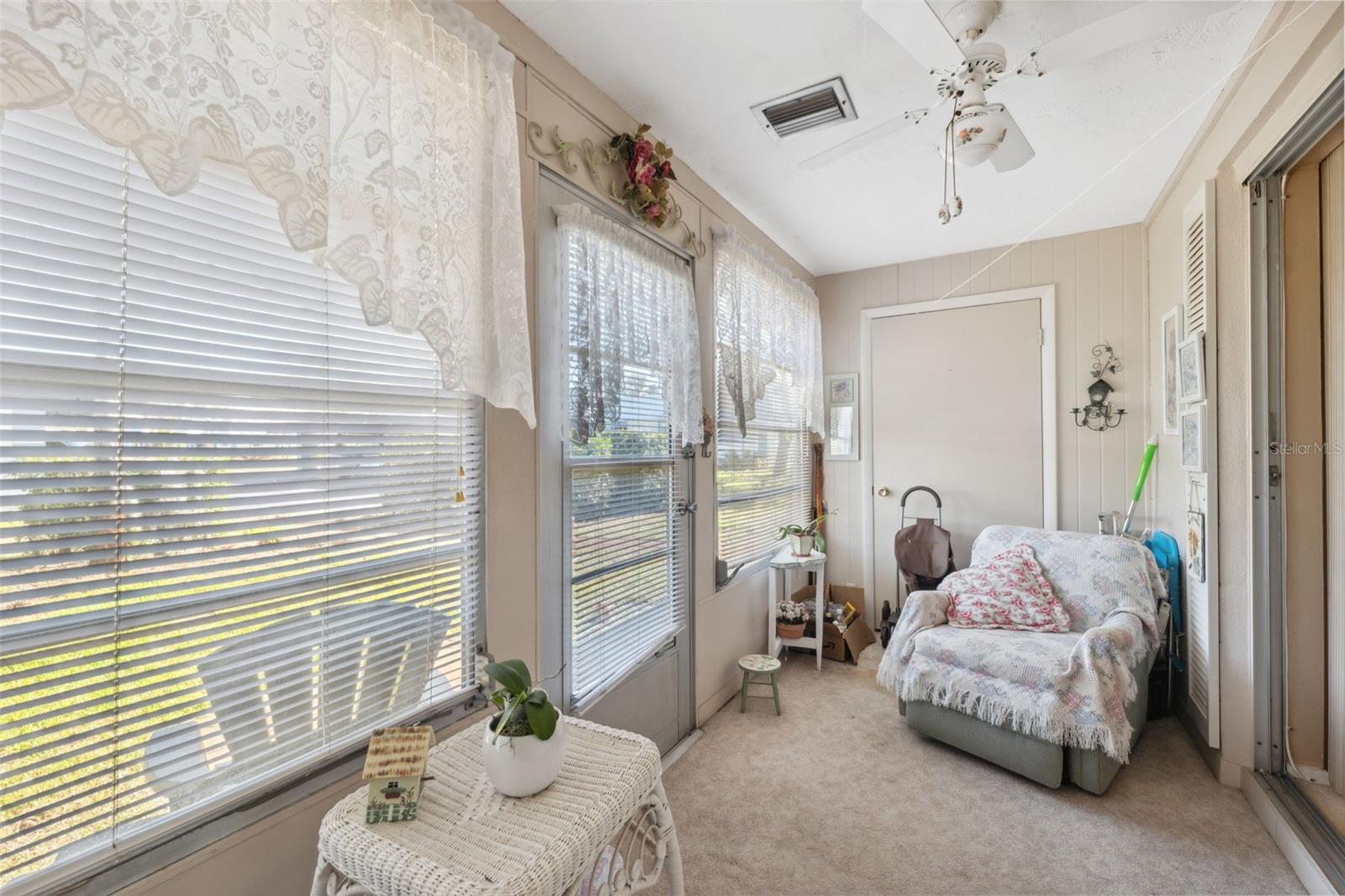 TB8354870 Property Photo