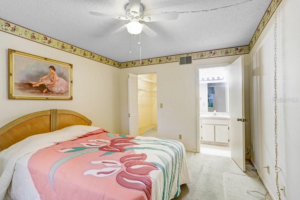 1420 OAK HILL DR #102, DUNEDIN, FL, 34698