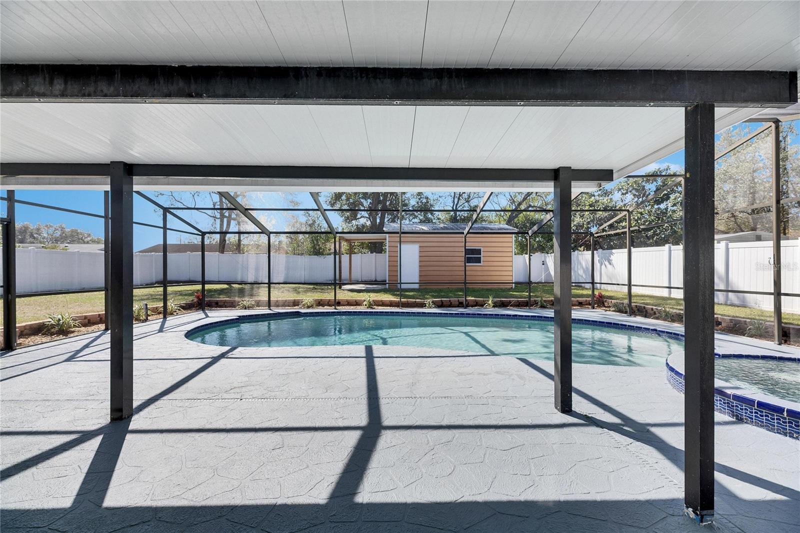 3213 KING WILLIAM CIR, SEFFNER, FL, 33584