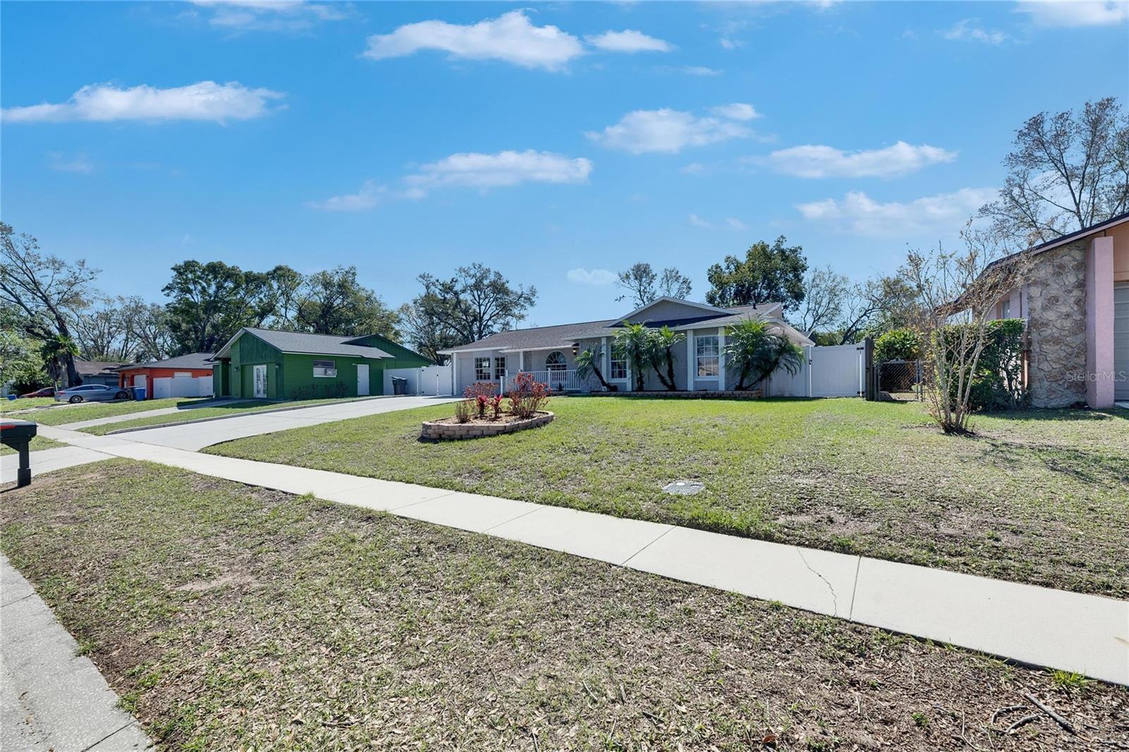 3213 KING WILLIAM CIR, SEFFNER, FL, 33584