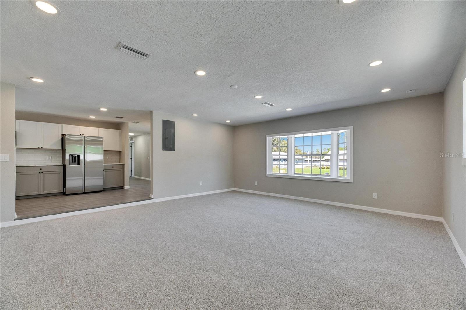 3213 KING WILLIAM CIR, SEFFNER, FL, 33584