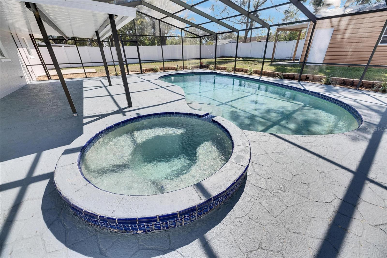 3213 KING WILLIAM CIR, SEFFNER, FL, 33584