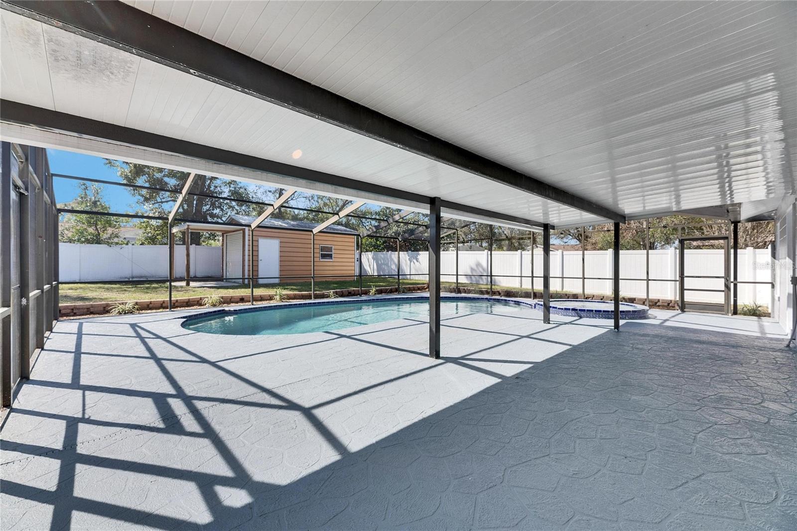 3213 KING WILLIAM CIR, SEFFNER, FL, 33584