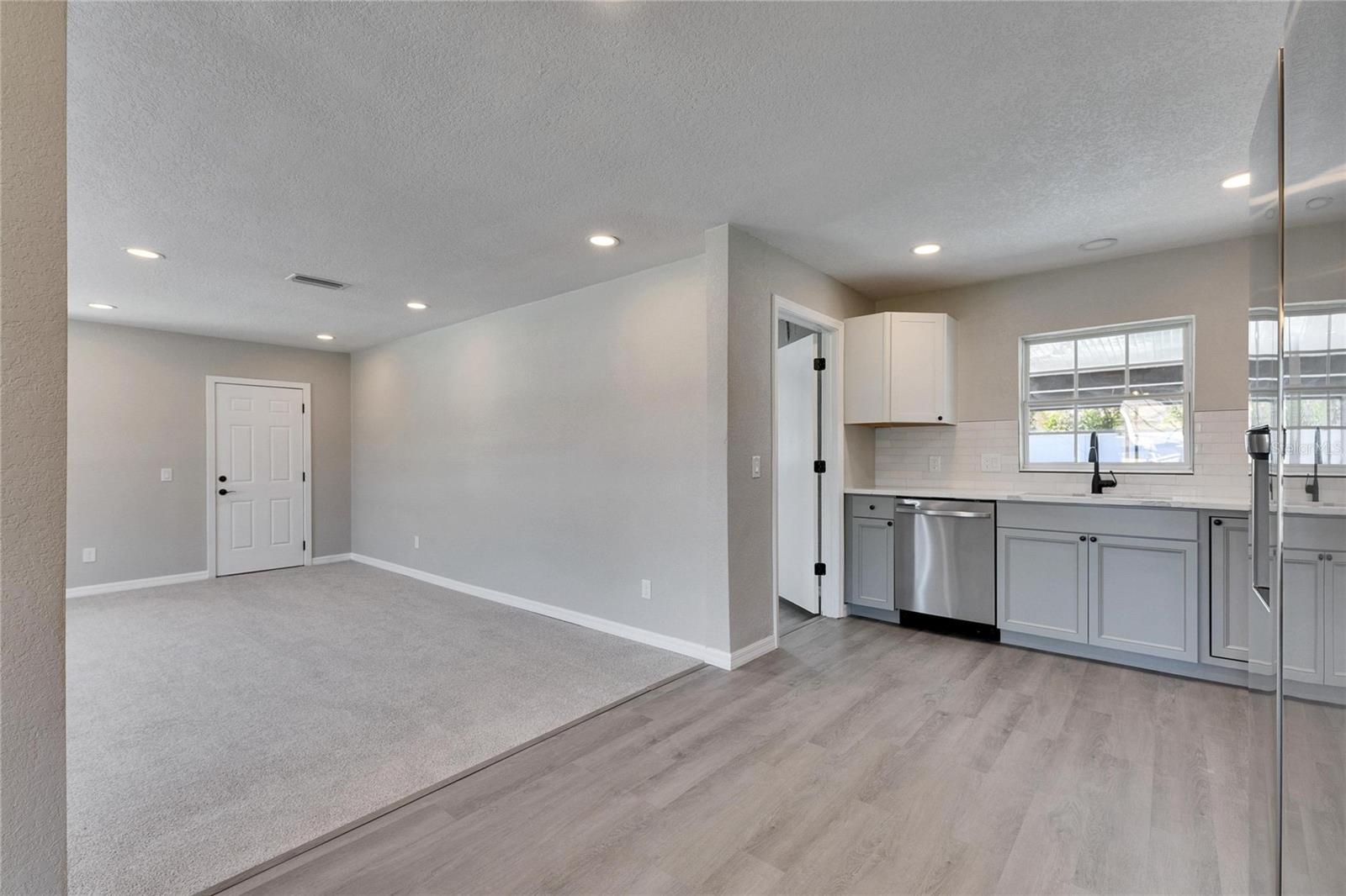 3213 KING WILLIAM CIR, SEFFNER, FL, 33584