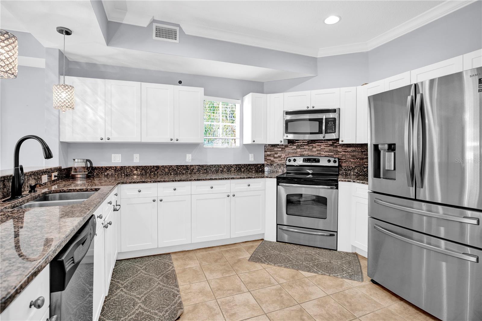 642 BLUE TAVERNA LN, CLEARWATER, FL, 33756