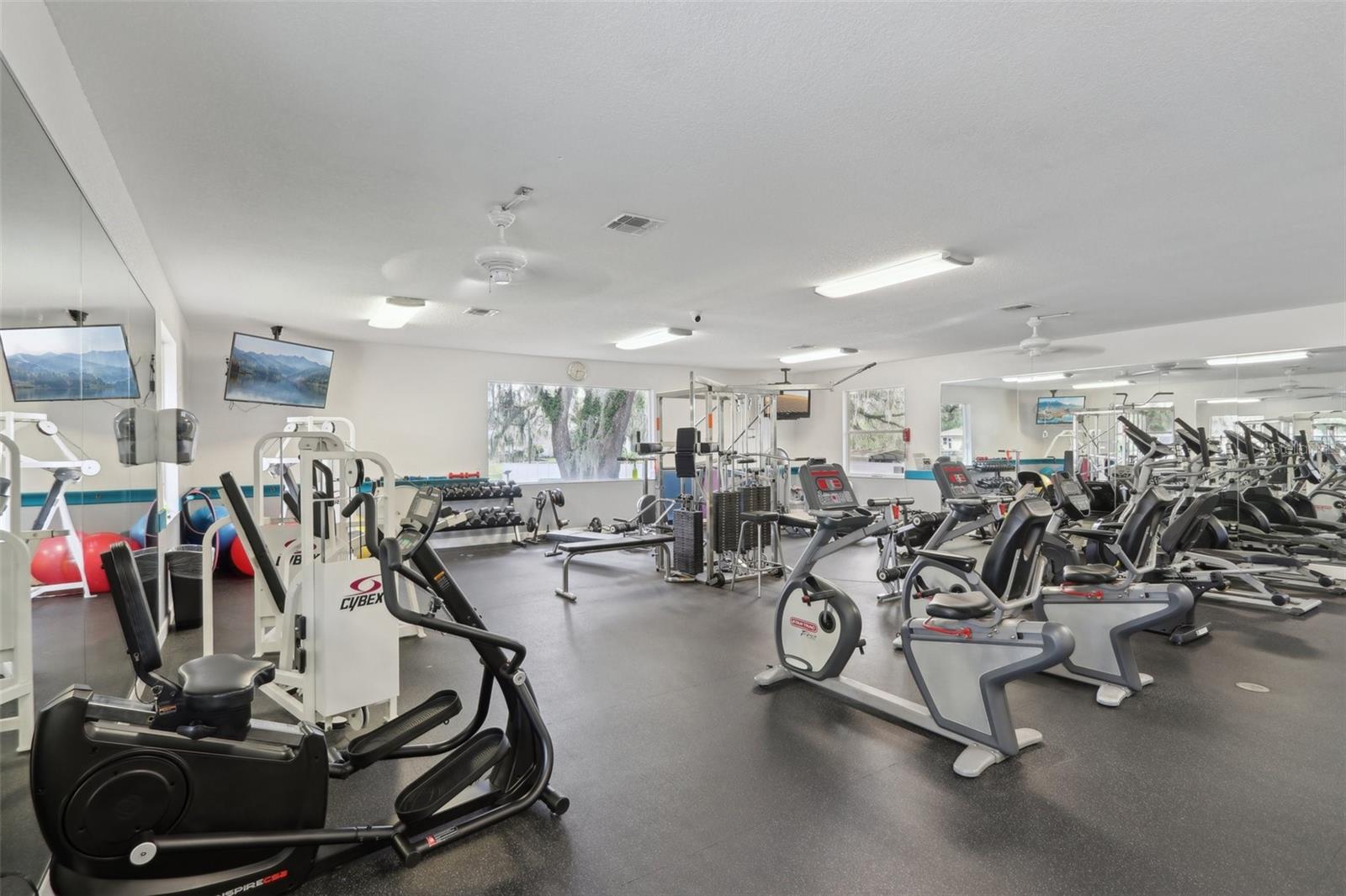32222 SUMMERTREE CIRCLE, LEESBURG, FL, 34748
