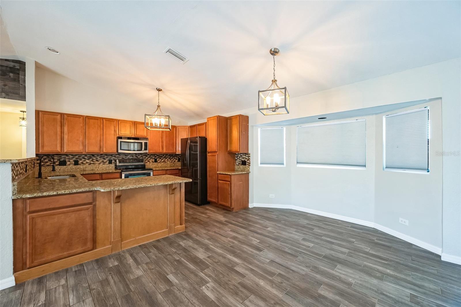1415 NW 9TH AVE, CAPE CORAL, FL, 33993