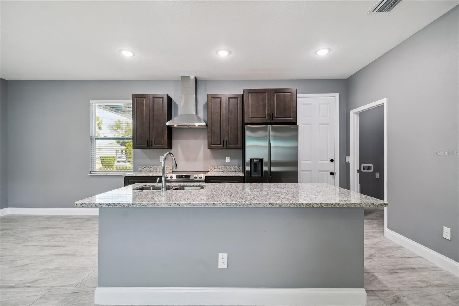 4225 E PALIFOX ST, TAMPA, FL, 33610