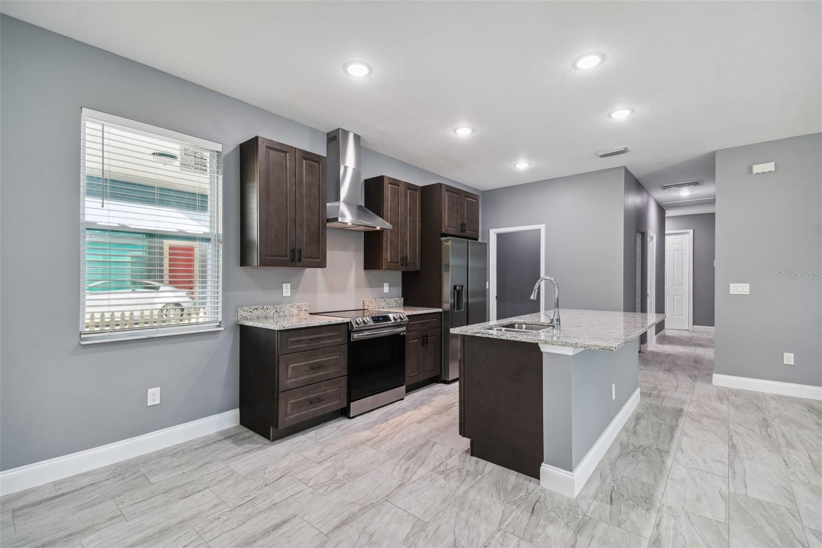 4225 E PALIFOX ST, TAMPA, FL, 33610