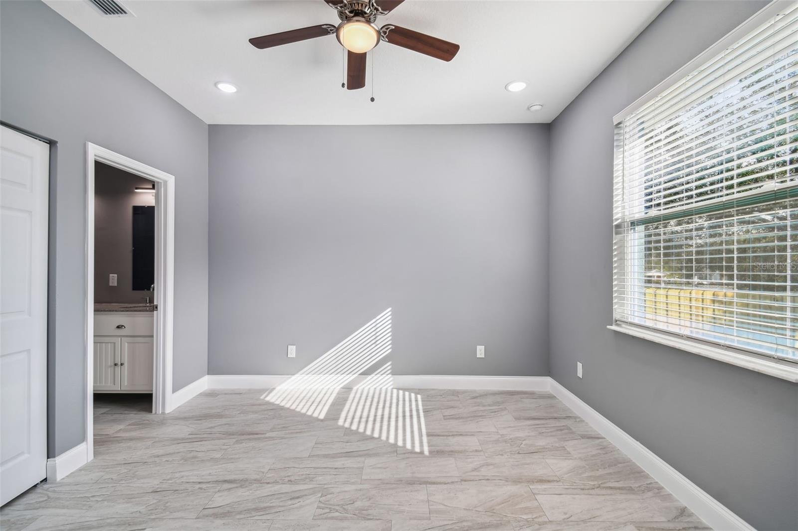 4225 E PALIFOX ST, TAMPA, FL, 33610