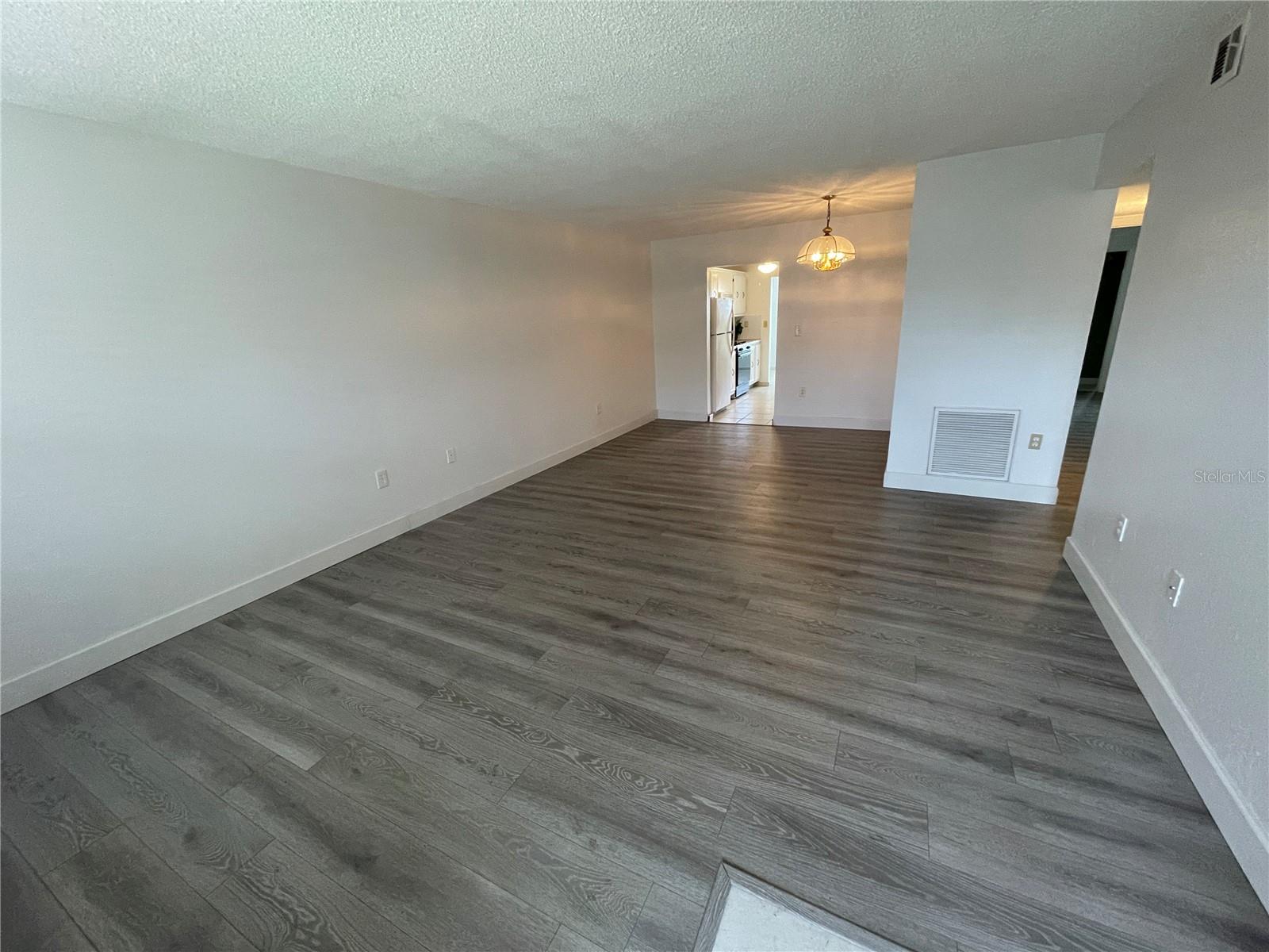 9950 62ND TER N #106, SEMINOLE, FL, 33708