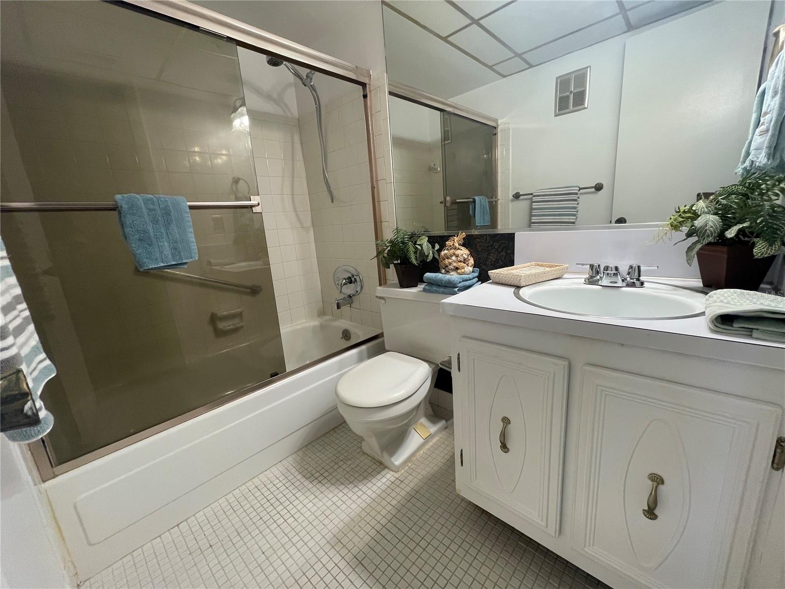 9950 62ND TER N #106, SEMINOLE, FL, 33708