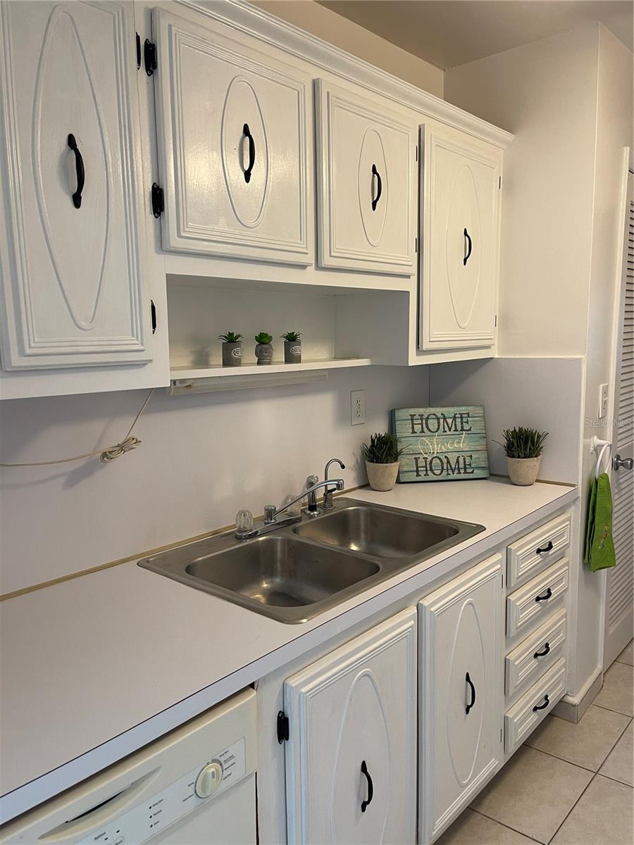 9950 62ND TER N #106, SEMINOLE, FL, 33708