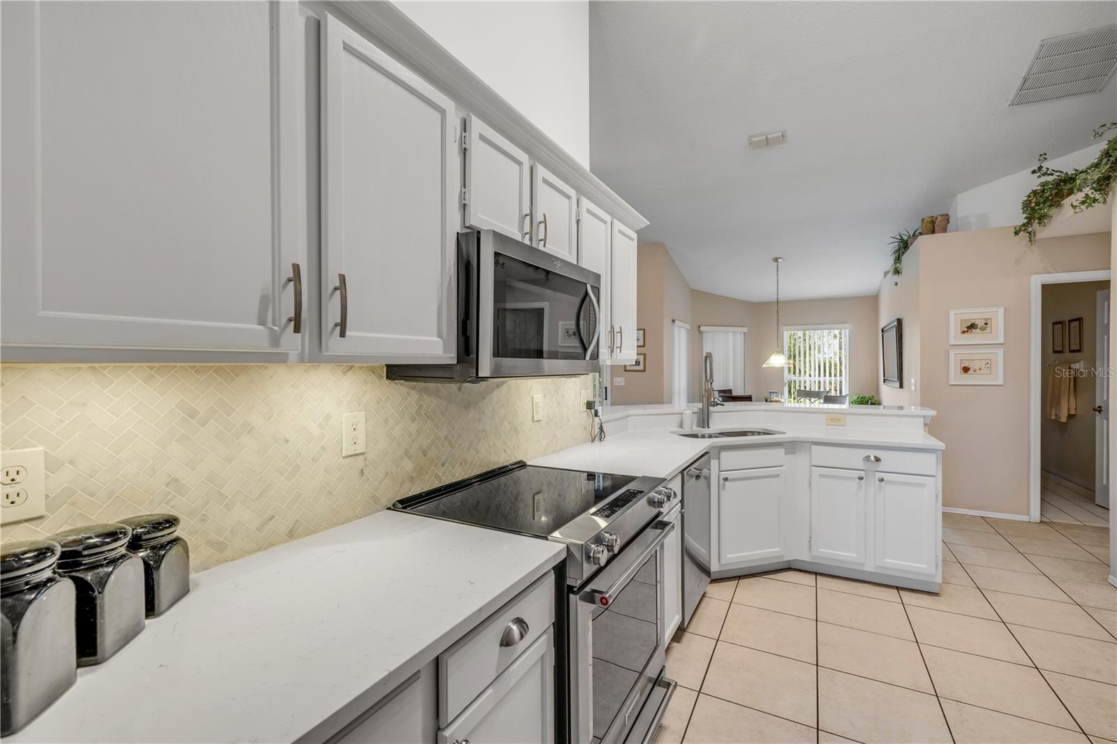 1145 LAKE ROGERS CIR, OVIEDO, FL, 32765