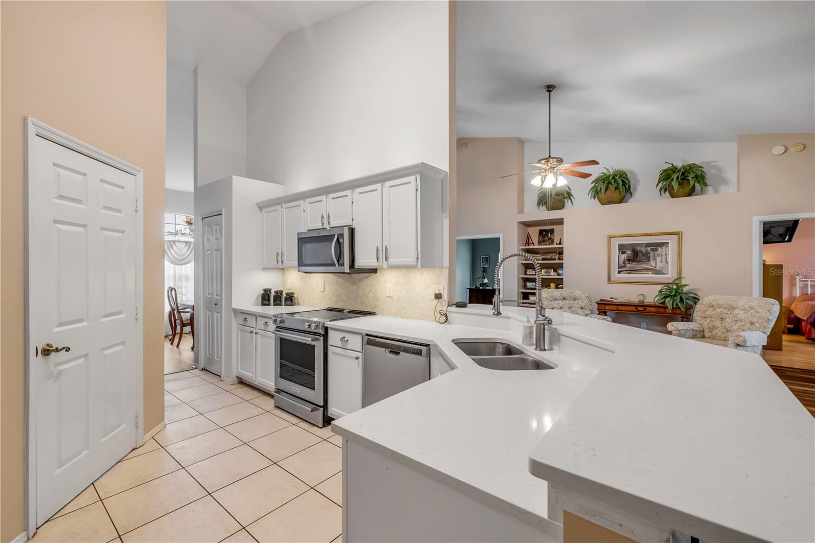 1145 LAKE ROGERS CIR, OVIEDO, FL, 32765