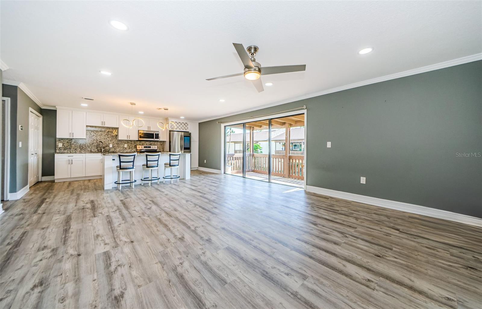 722 116TH AVE N #2002, ST PETERSBURG, FL, 33716