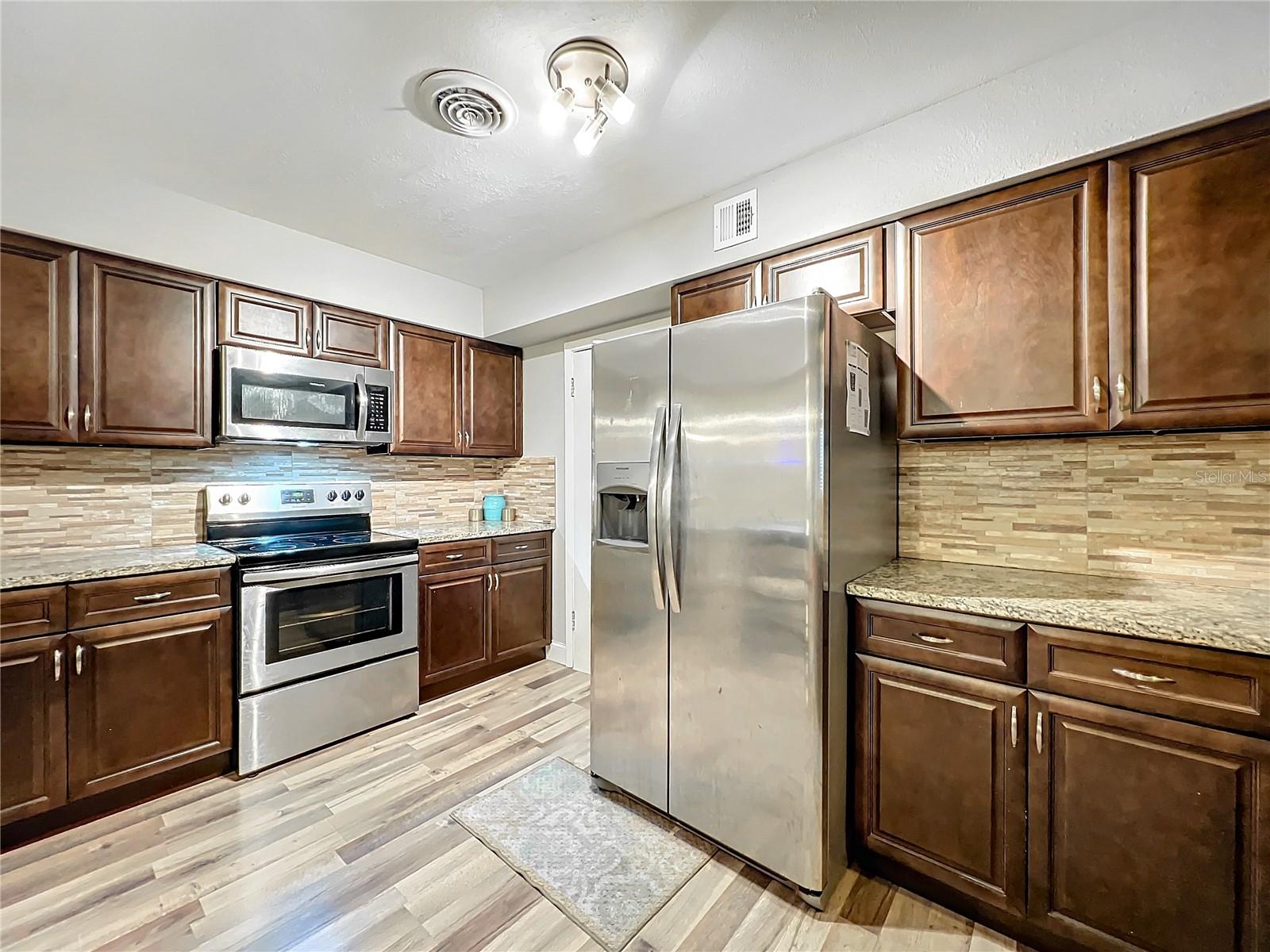 2805 GRASSMERE LN, ORLANDO, FL, 32808