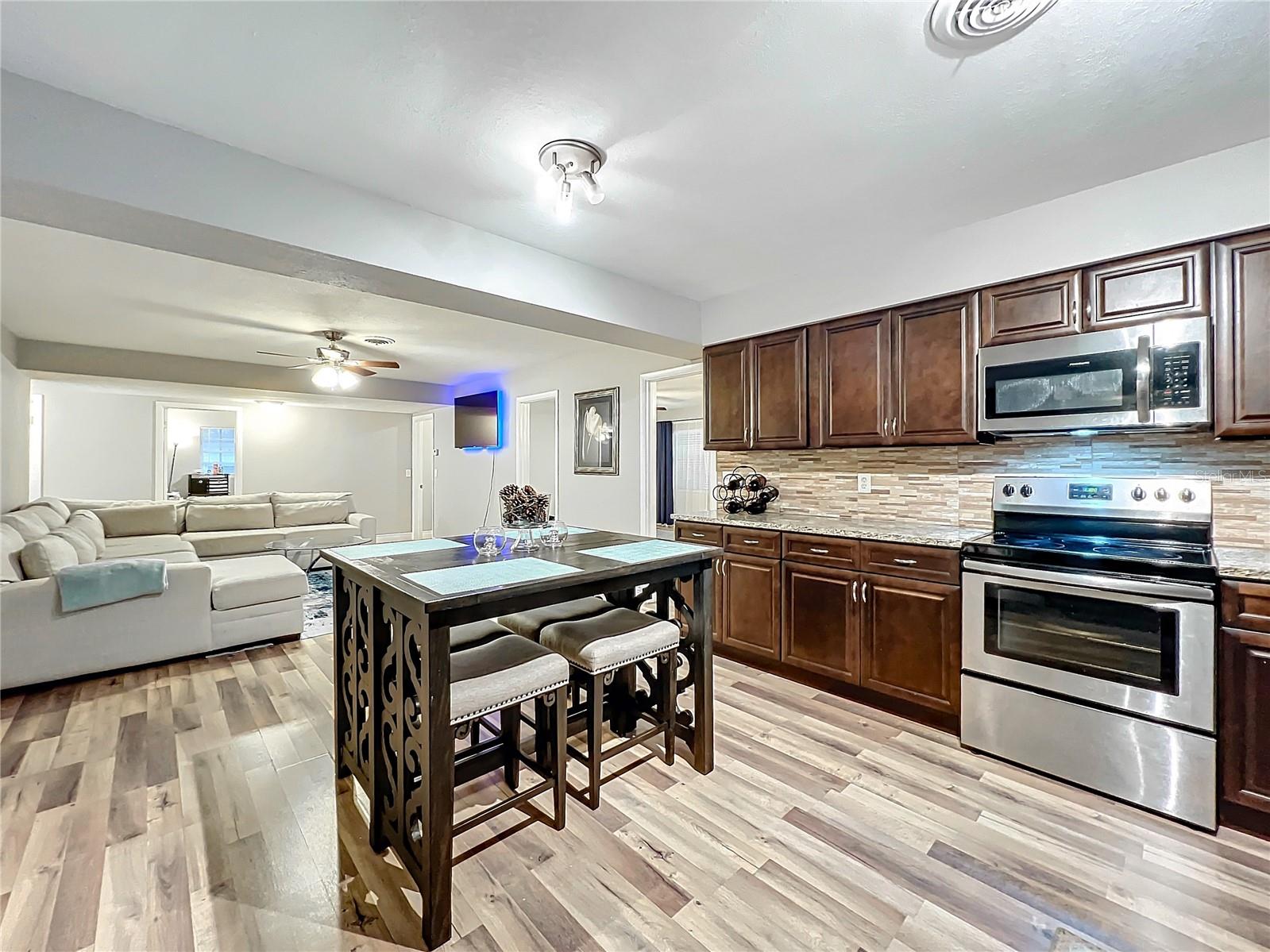 2805 GRASSMERE LN, ORLANDO, FL, 32808