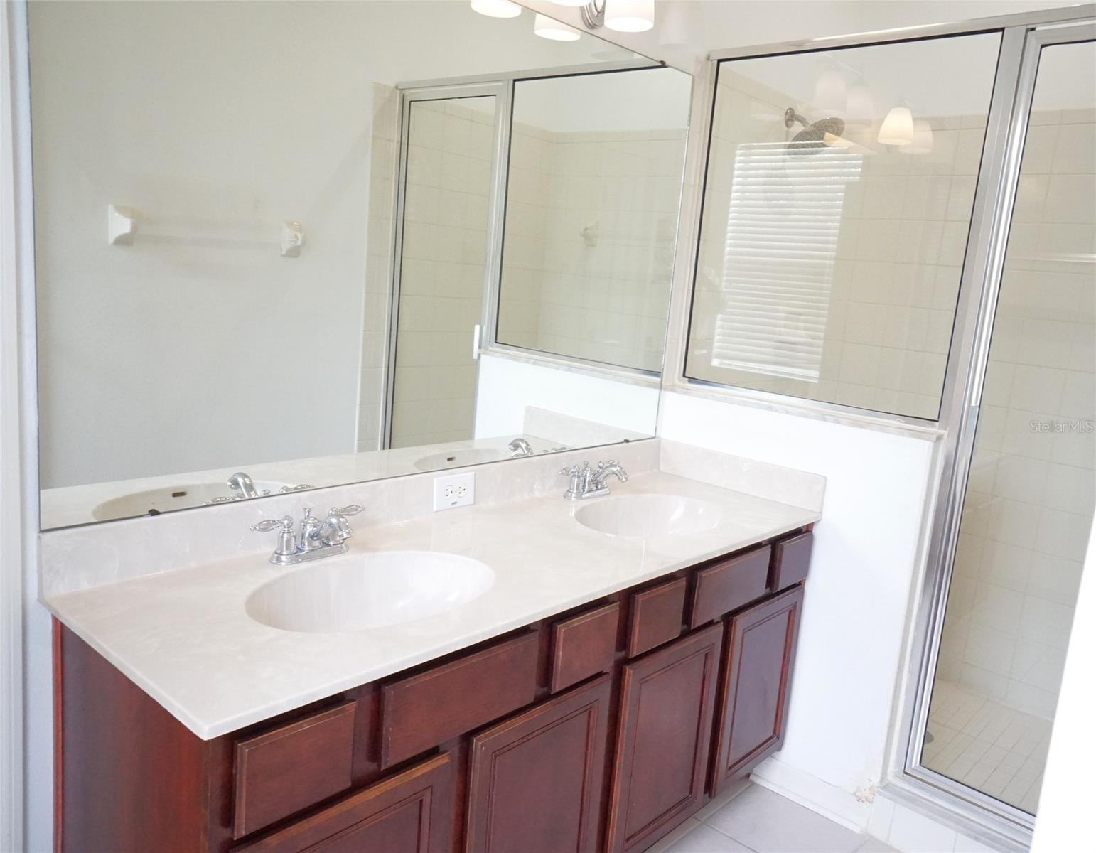 11554 FOUNTAINHEAD DR, TAMPA, FL, 33626
