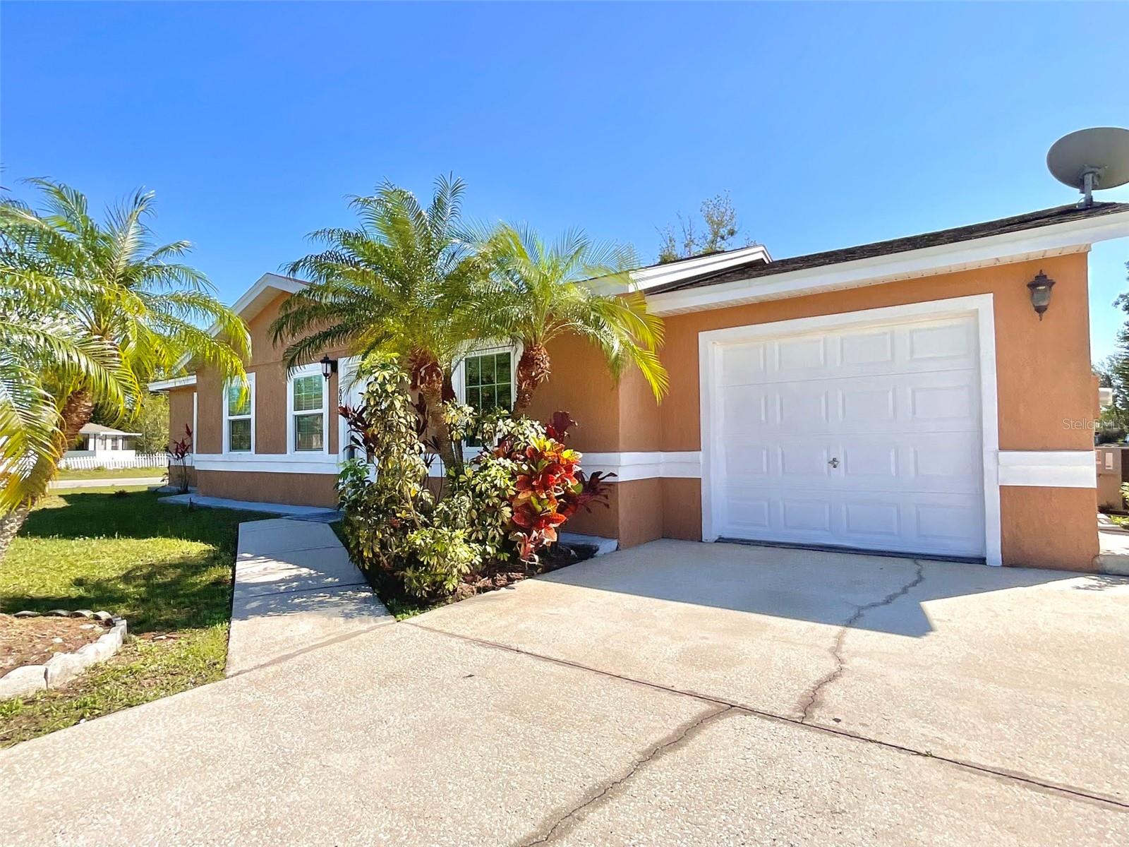 602 N DELMONTE CT, KISSIMMEE, FL, 34758