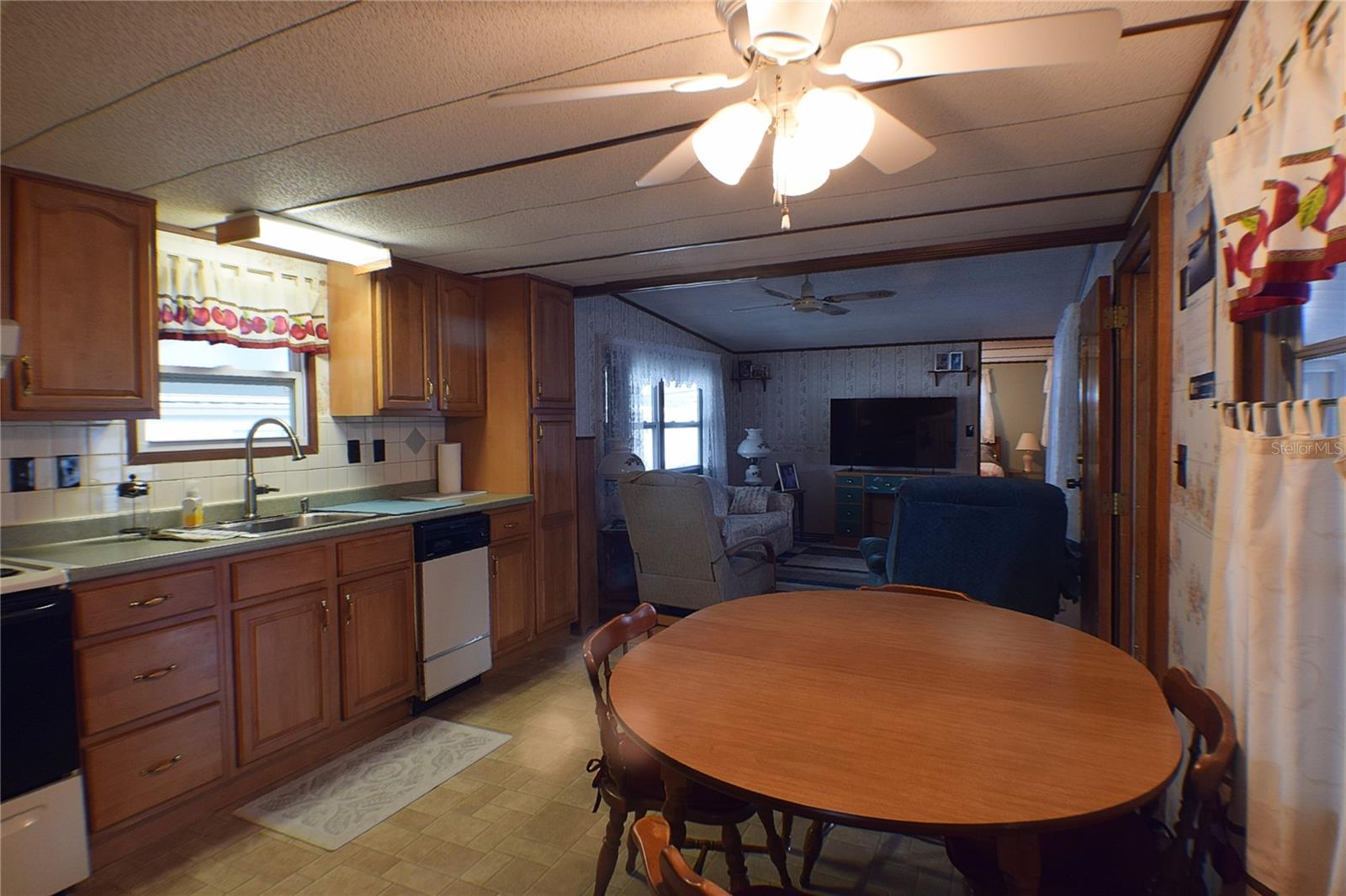 38526 REMORA AVE, ZEPHYRHILLS, FL, 33542