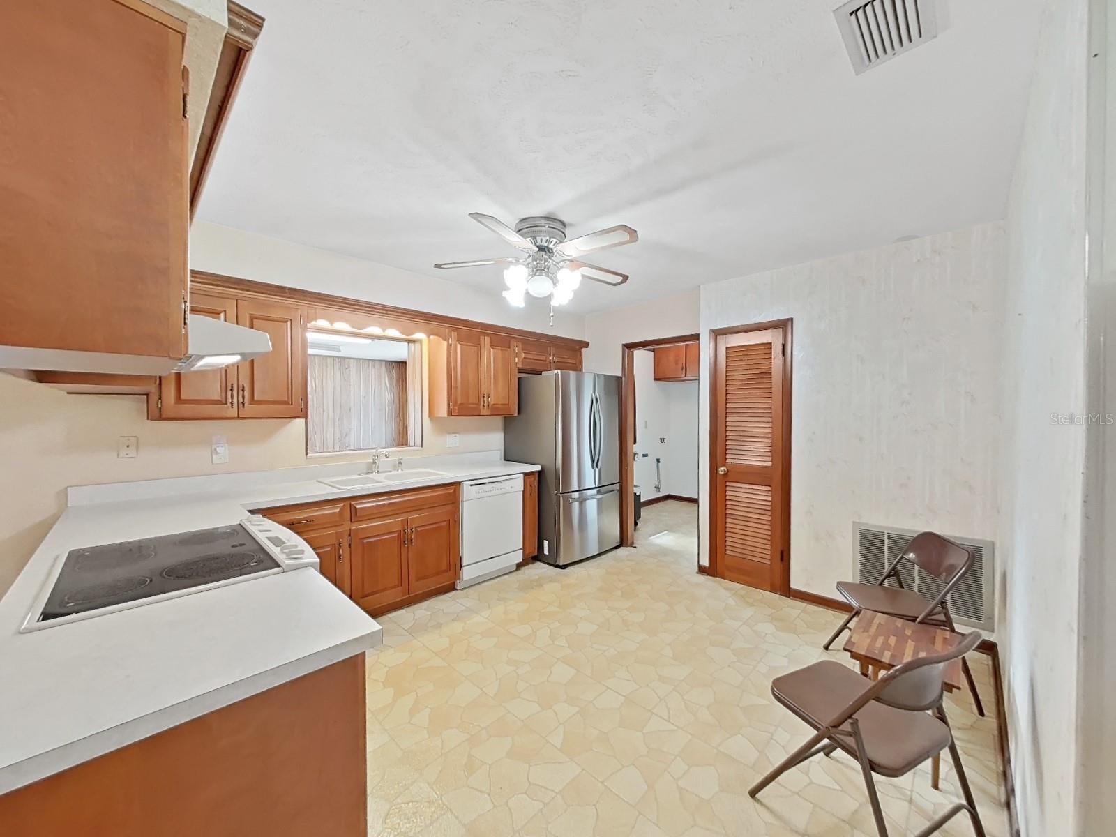 3404 HOEDT RD, TAMPA, FL, 33618