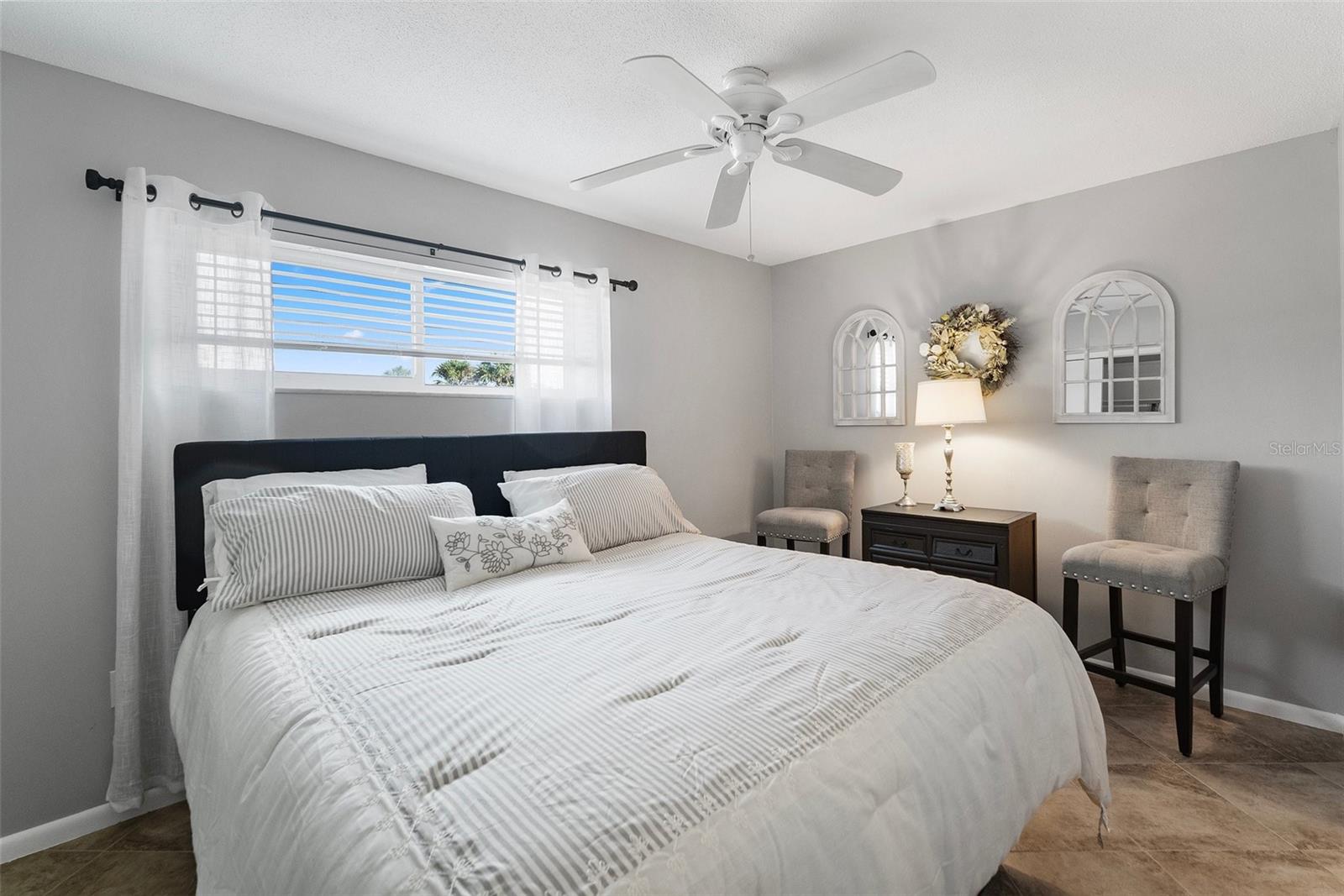 380 BASE AVE E #202, VENICE, FL, 34285