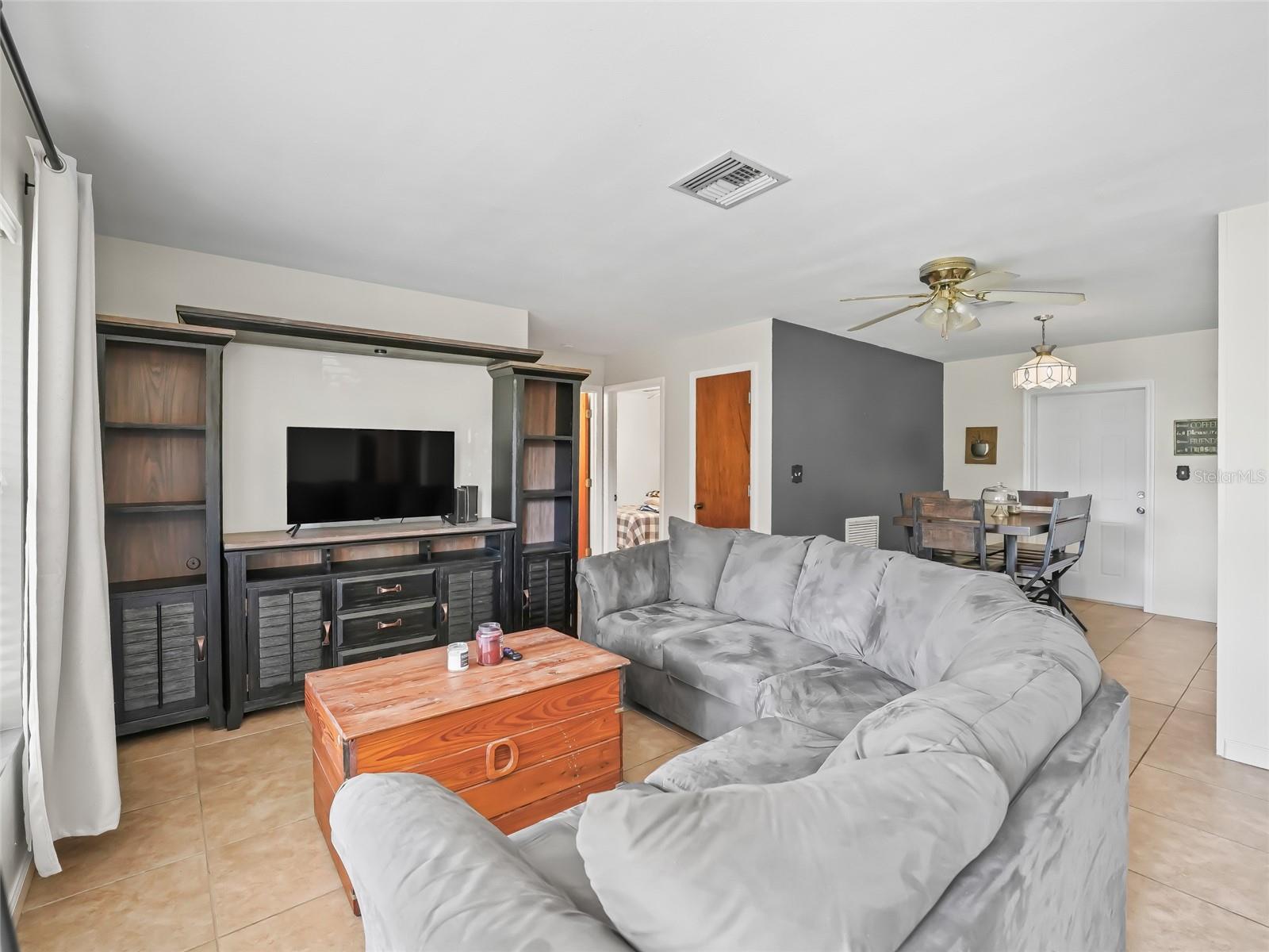 422 W HUNT AVE, BUSHNELL, FL, 33513