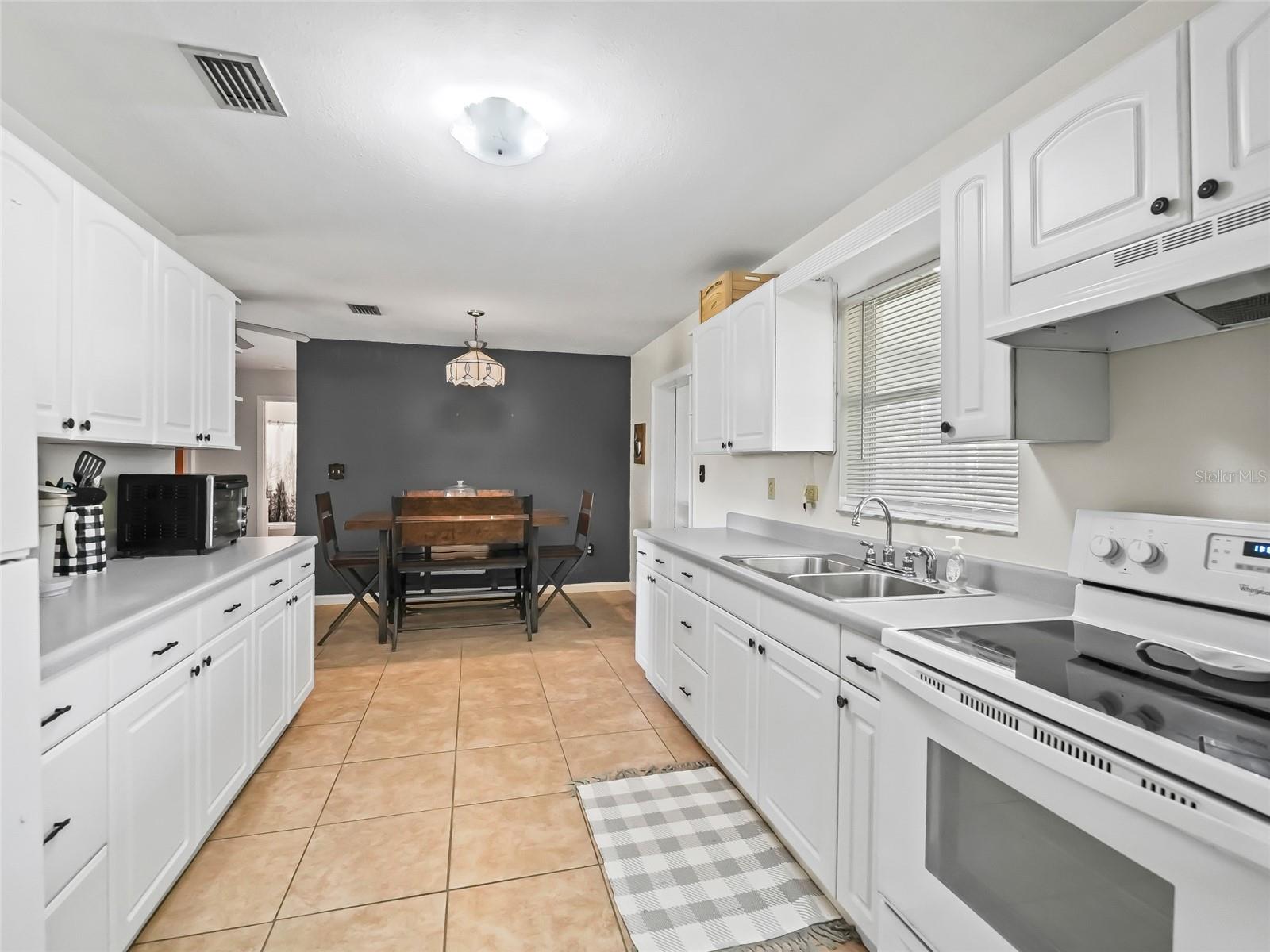 422 W HUNT AVE, BUSHNELL, FL, 33513