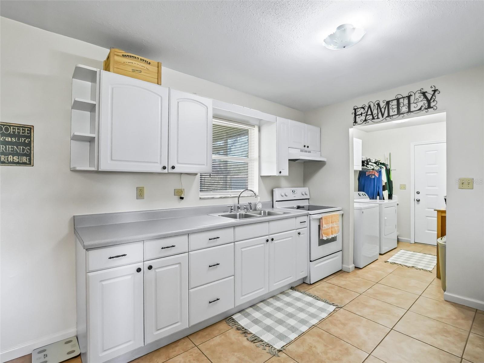 422 W HUNT AVE, BUSHNELL, FL, 33513
