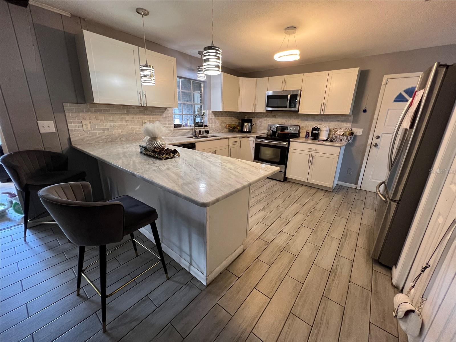 307 N OAK AVE, FORT MEADE, FL, 33841