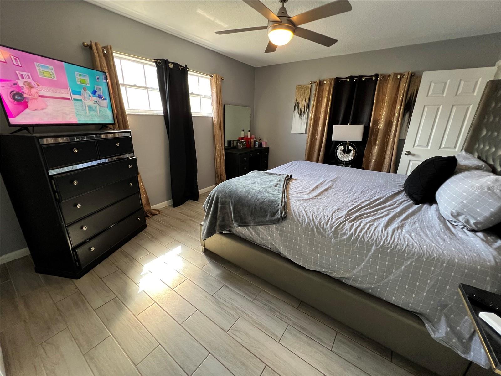 307 N OAK AVE, FORT MEADE, FL, 33841
