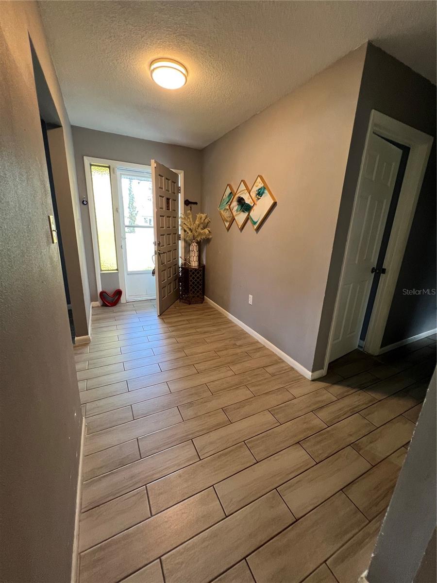 307 N OAK AVE, FORT MEADE, FL, 33841