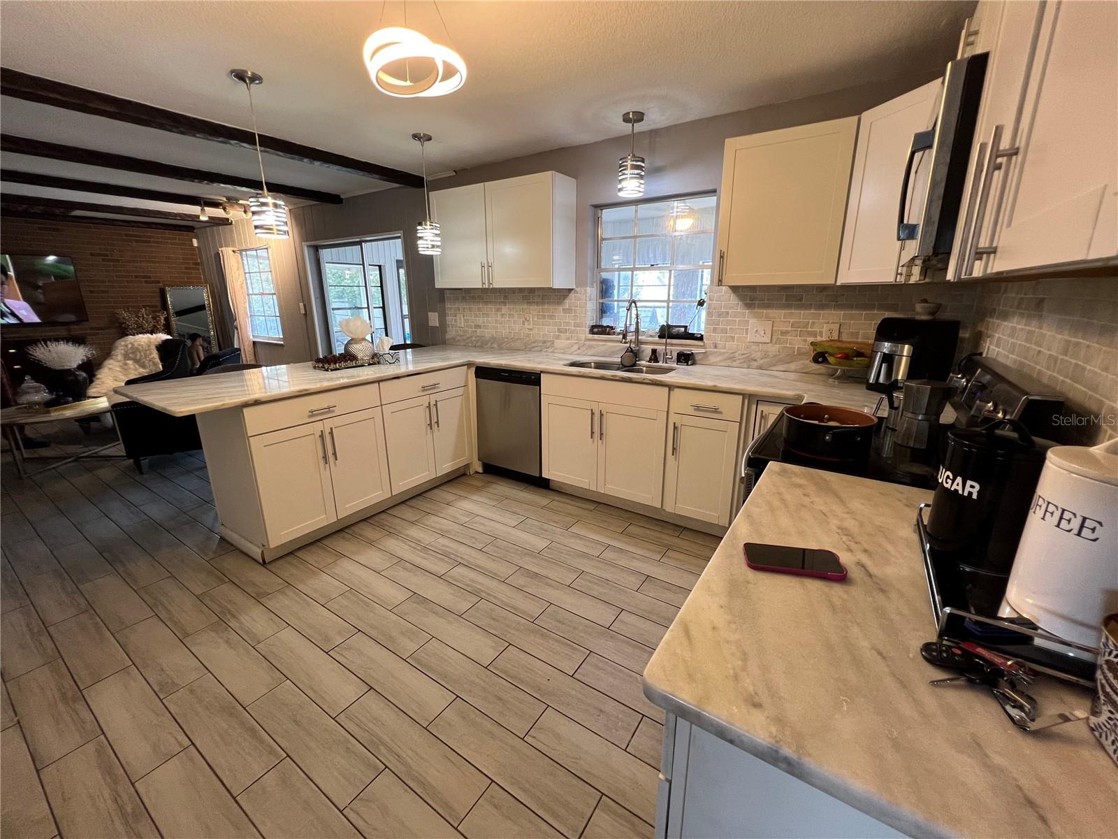 307 N OAK AVE, FORT MEADE, FL, 33841