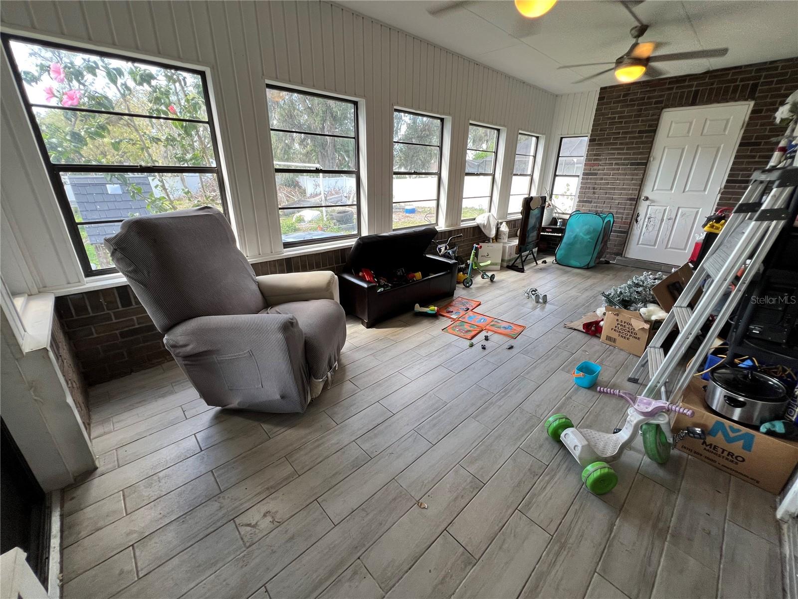 307 N OAK AVE, FORT MEADE, FL, 33841