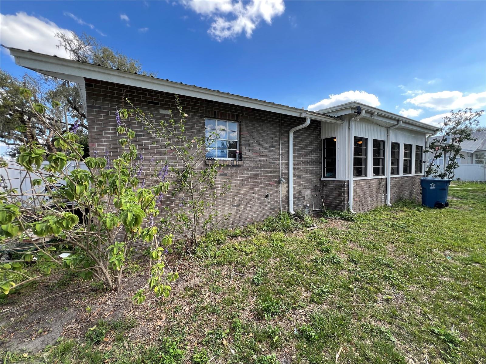 307 N OAK AVE, FORT MEADE, FL, 33841