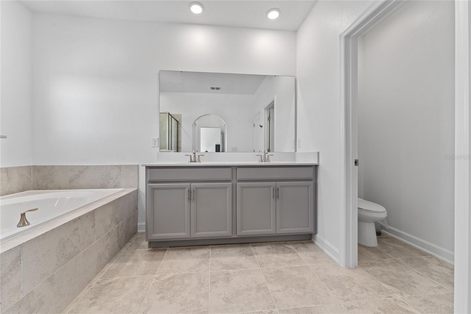 2977 HOWLEY ALY, ST CLOUD, FL, 34771