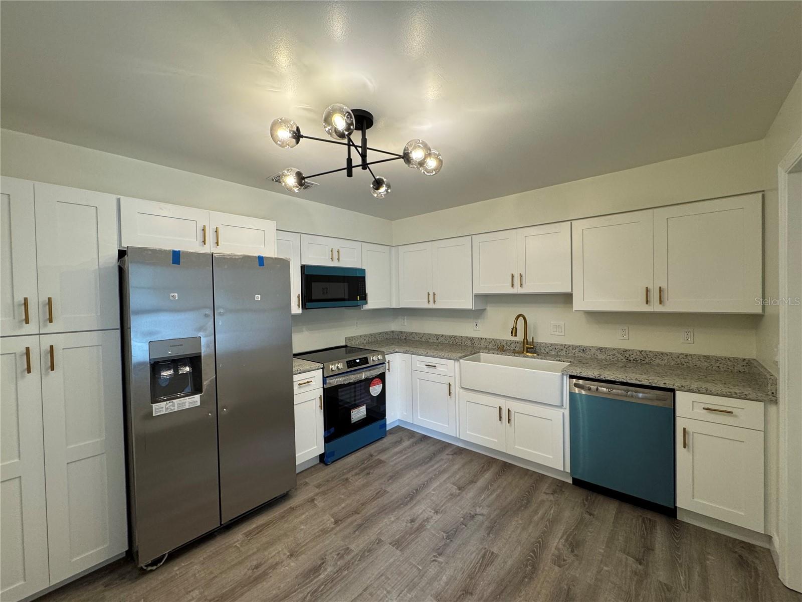 303 E FOUNTAIN ST, FRUITLAND PARK, FL, 34731