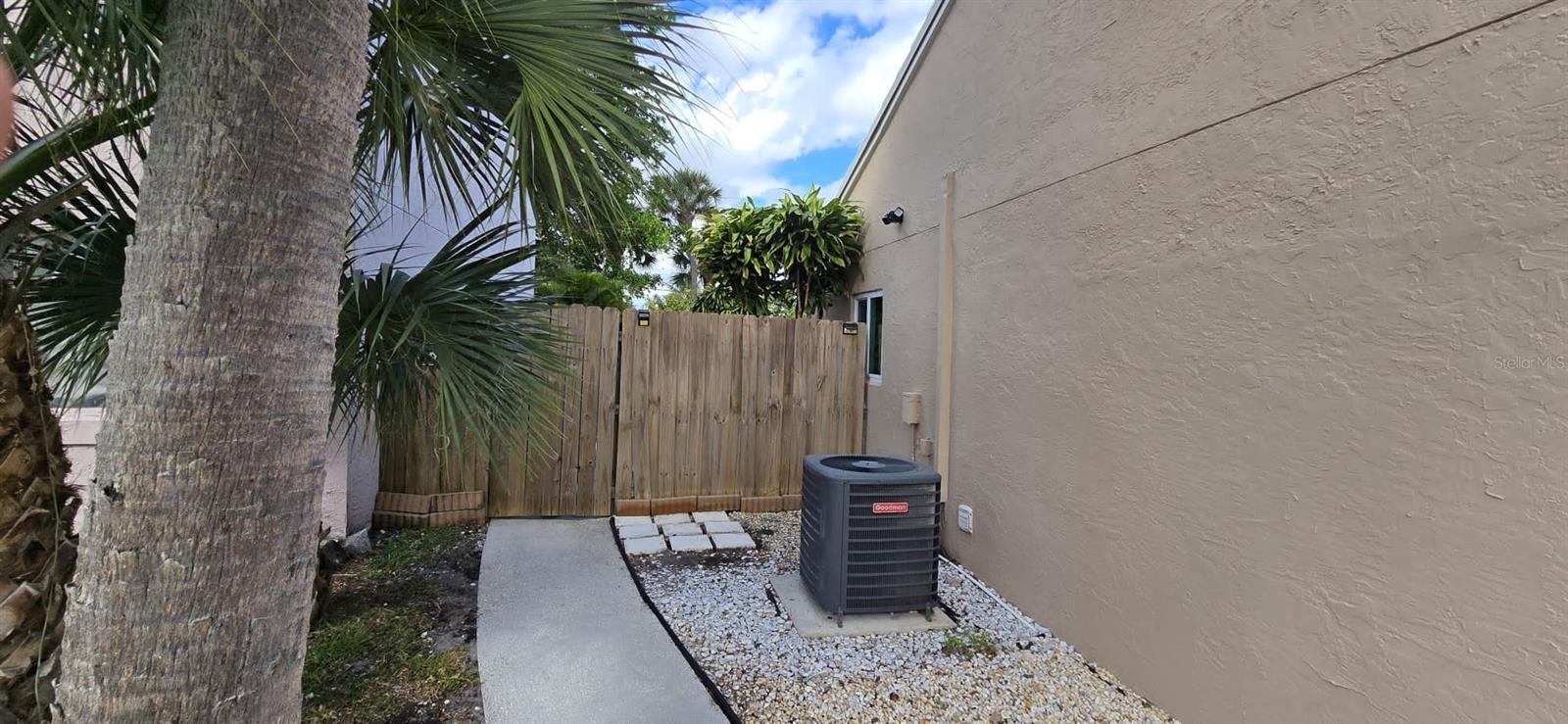 5788 STRAWBERRY LAKES CIR, LAKE WORTH, FL, 33463