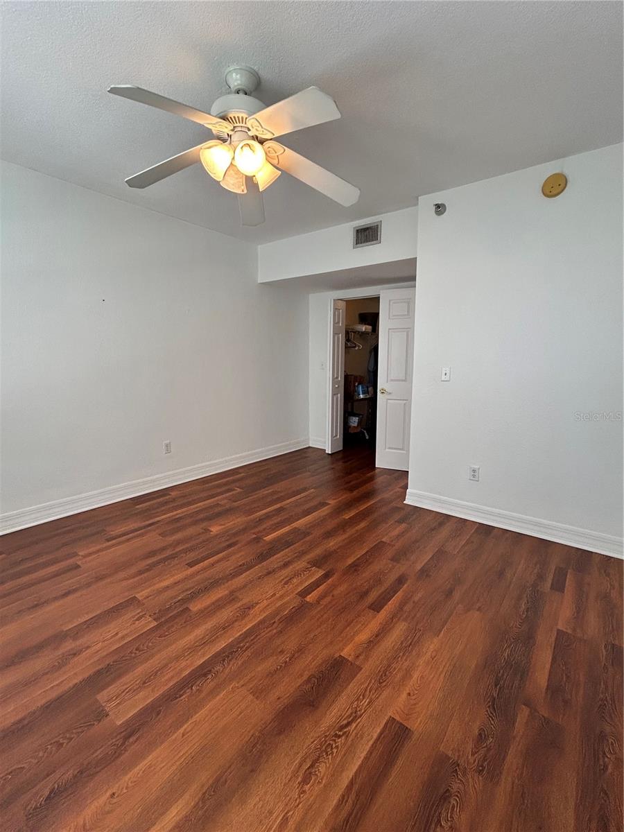 219 4TH AVE N #303, ST PETERSBURG, FL, 33701