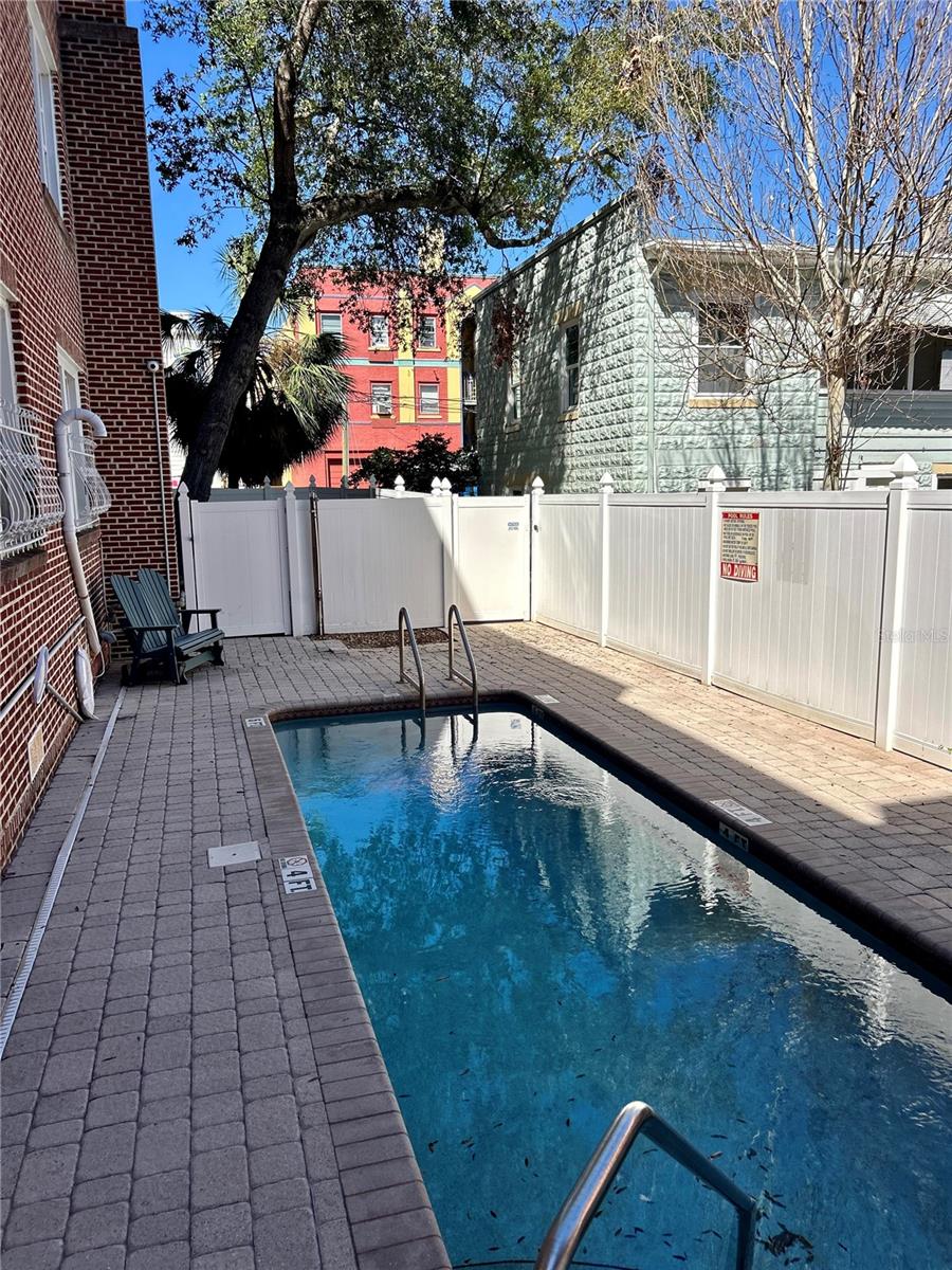 219 4TH AVE N #303, ST PETERSBURG, FL, 33701