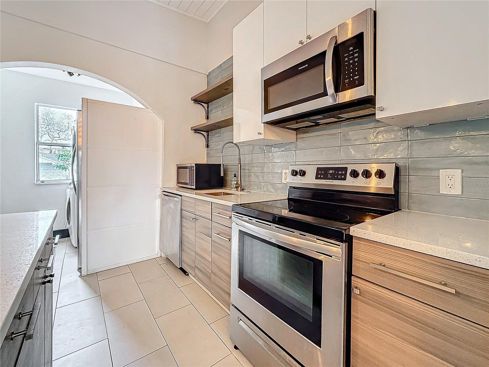 4827 7TH AVE N, ST PETERSBURG, FL, 33713