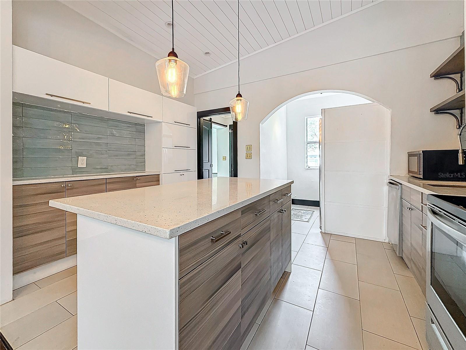 4827 7TH AVE N, ST PETERSBURG, FL, 33713