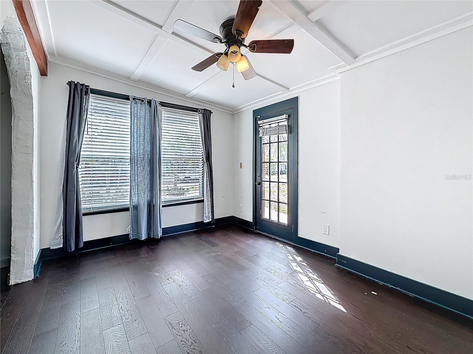 4827 7TH AVE N, ST PETERSBURG, FL, 33713
