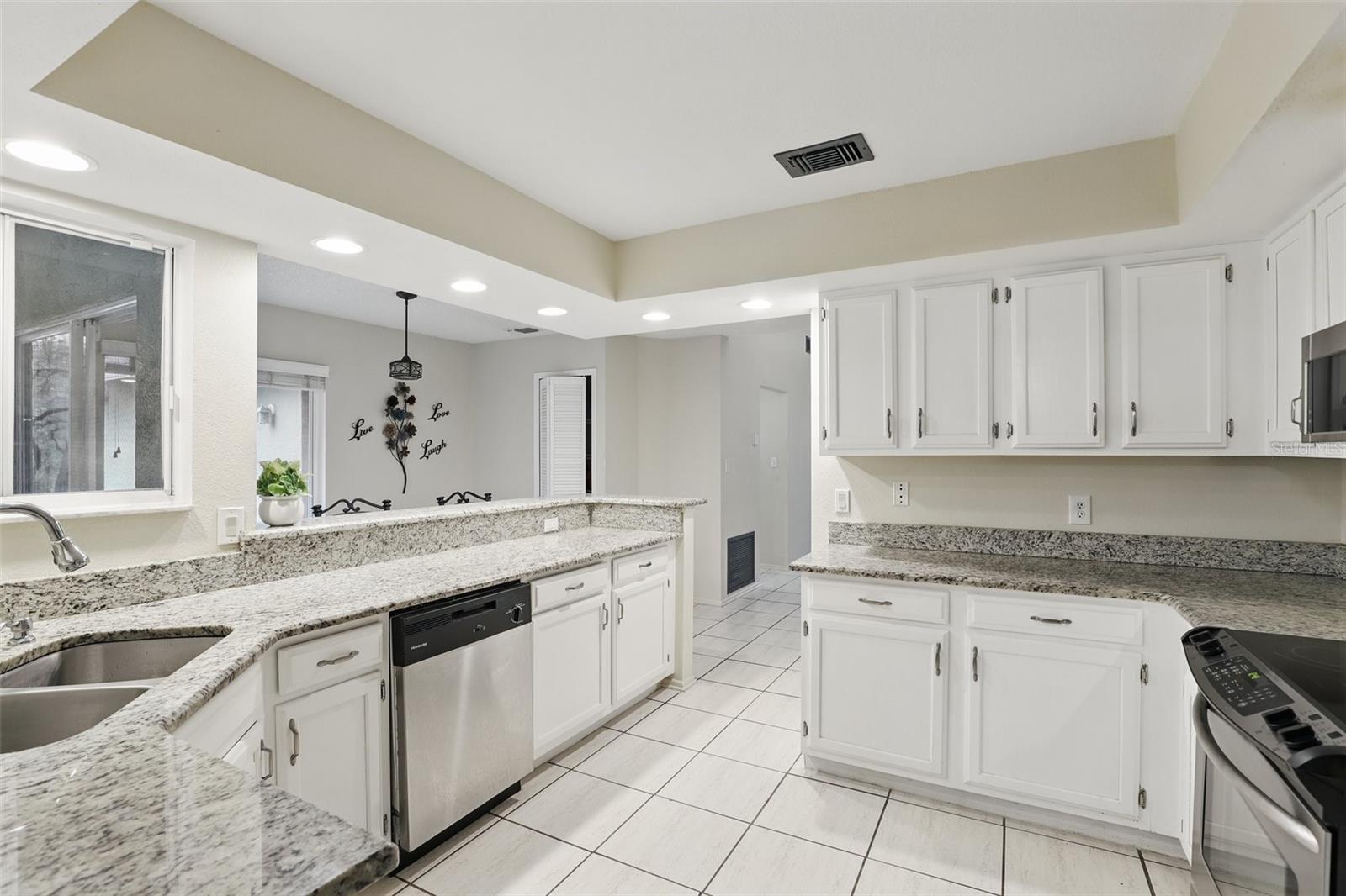 5849 GROVELINE DR, ORLANDO, FL, 32810
