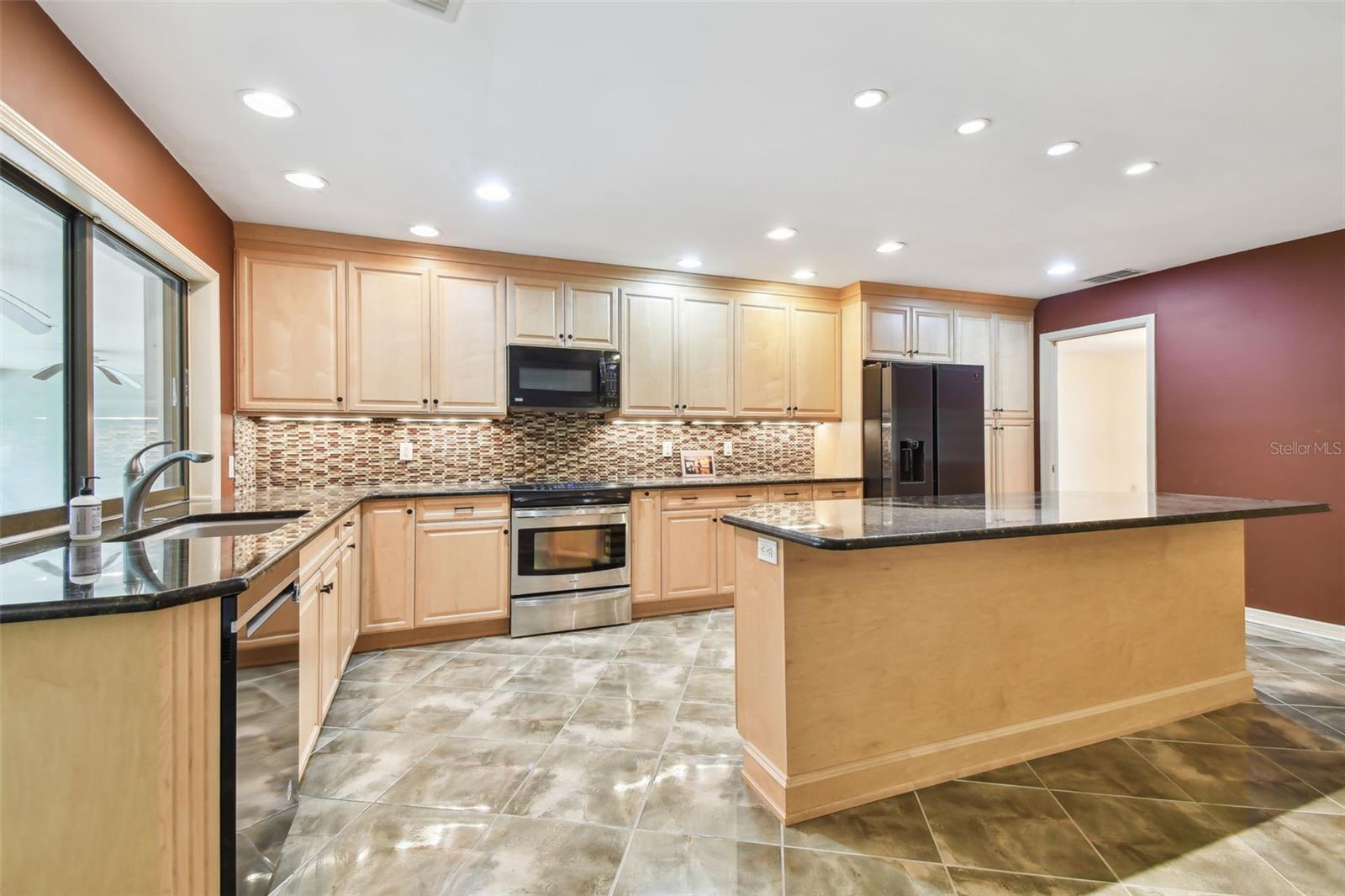 3255 MEADOW VIEW LN, PALM HARBOR, FL, 34683
